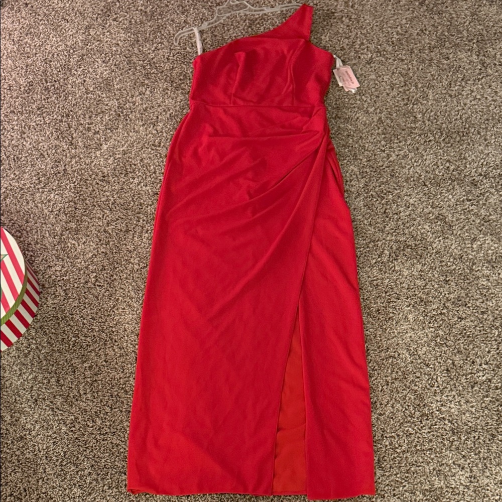 Chic One-Shoulder Red Dress - Picture 2 of 9